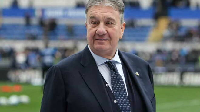 UN ANNO SENZA ALFREDO UN ANNO SENZA ALFREDO